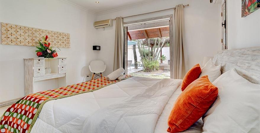 Oasis 1 Villa Tropicale Гранд Байе Екстериор снимка